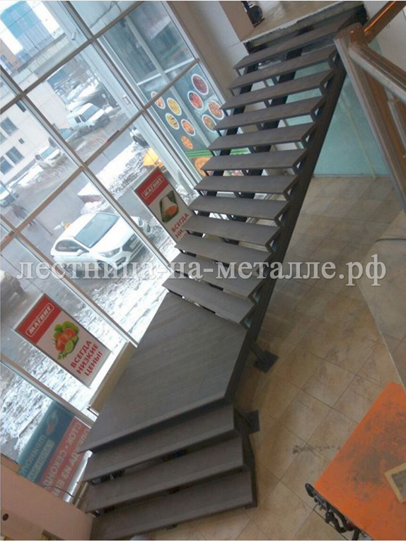лестница для торгового центра
