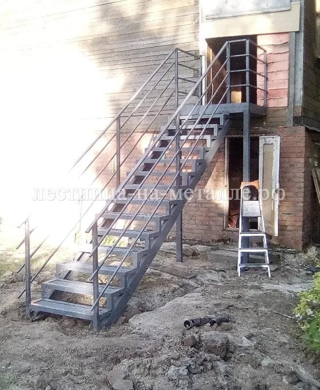 запасная лестница для склада