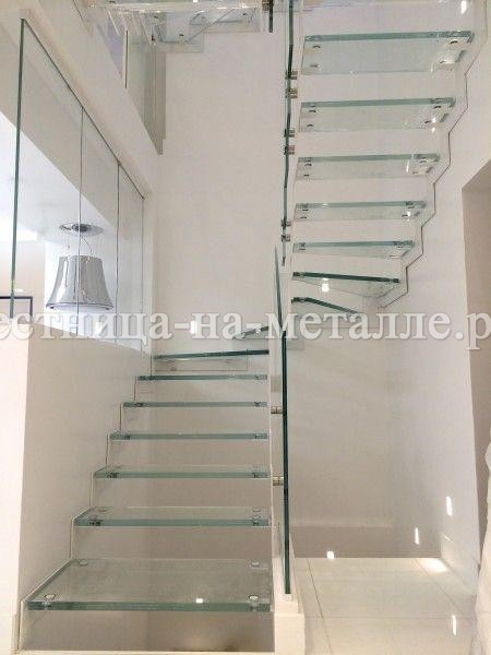 стеклянная лестница